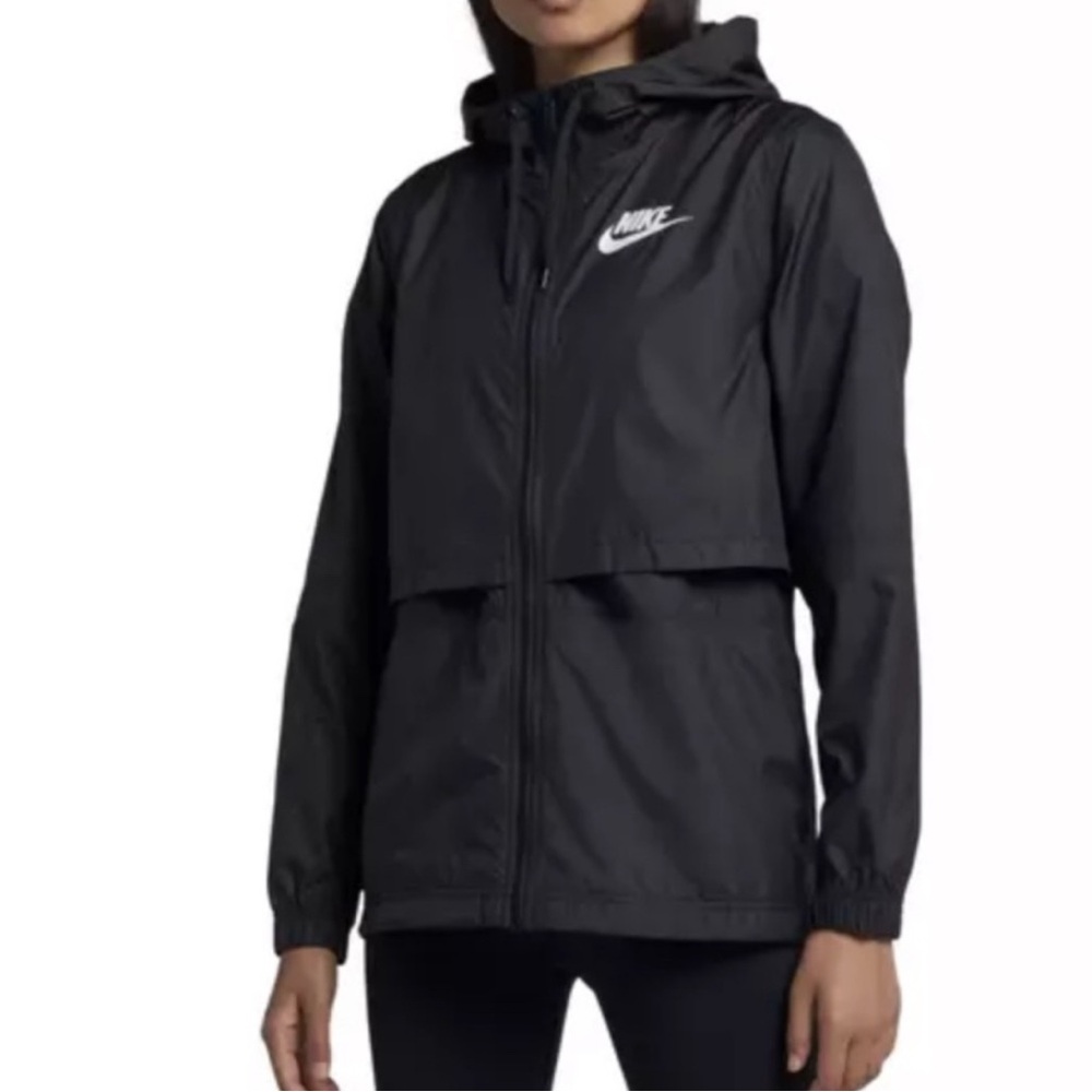 Nike Women's Jacket Size: L